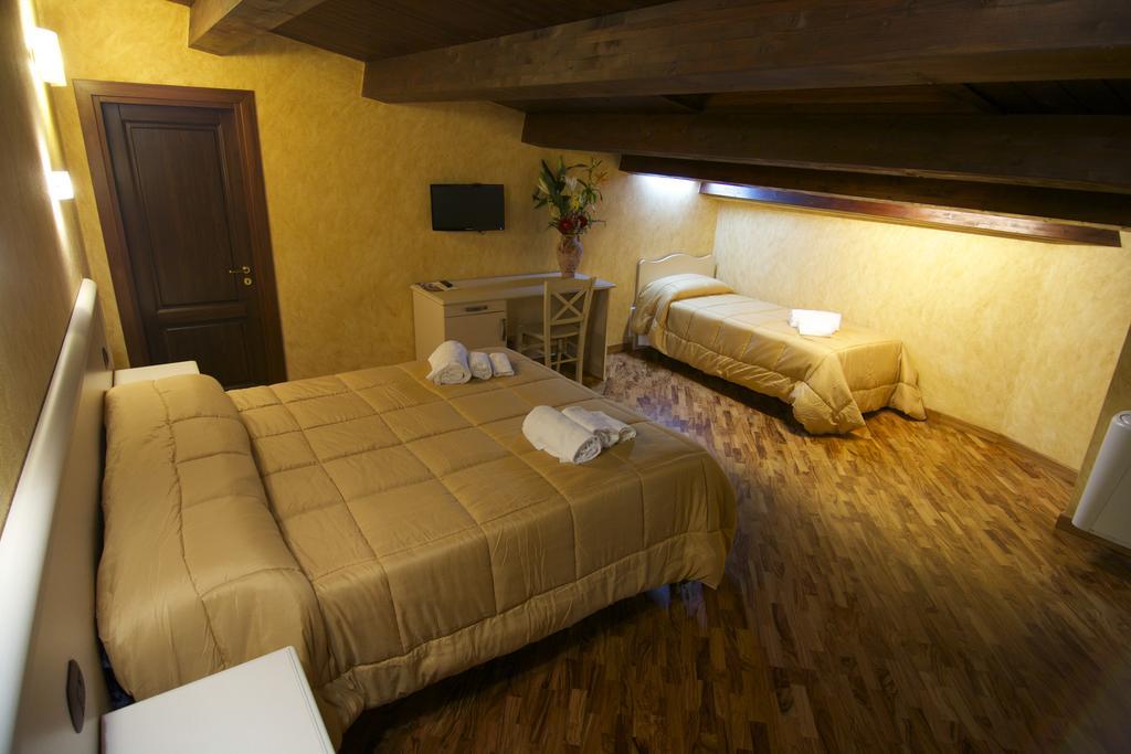 Borgo Della Longevita Bed and Breakfast Bivongi Exteriör bild