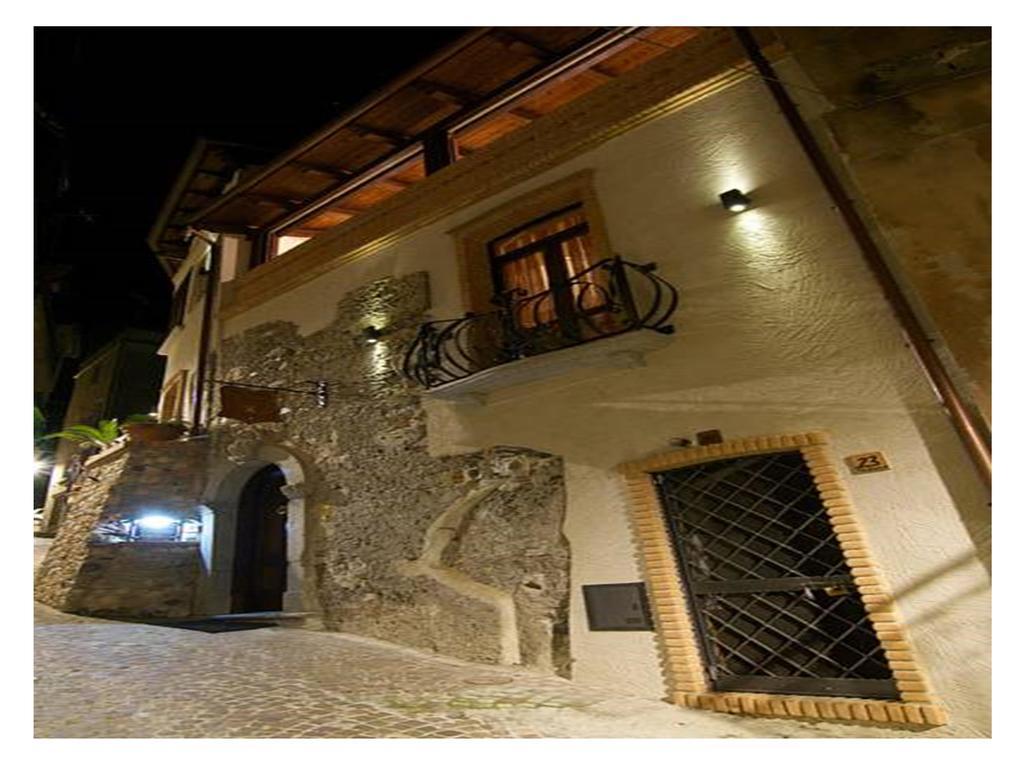 Borgo Della Longevita Bed and Breakfast Bivongi Exteriör bild