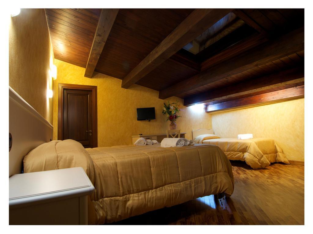Borgo Della Longevita Bed and Breakfast Bivongi Exteriör bild